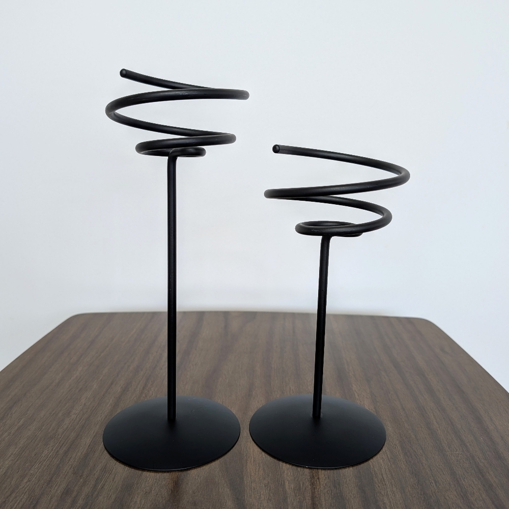 Pair Of Black Metal Funky Spiral Candle Holders - Picture 2 of 6